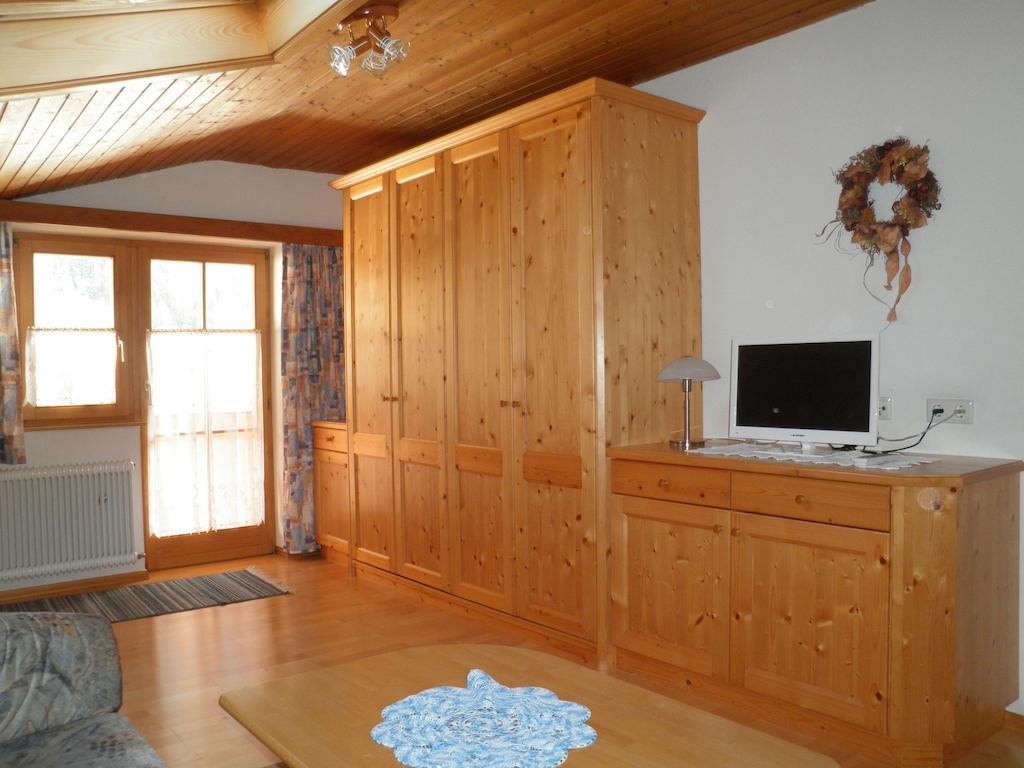 Ferienwohnung Urblhof Leutasch Zimmer foto