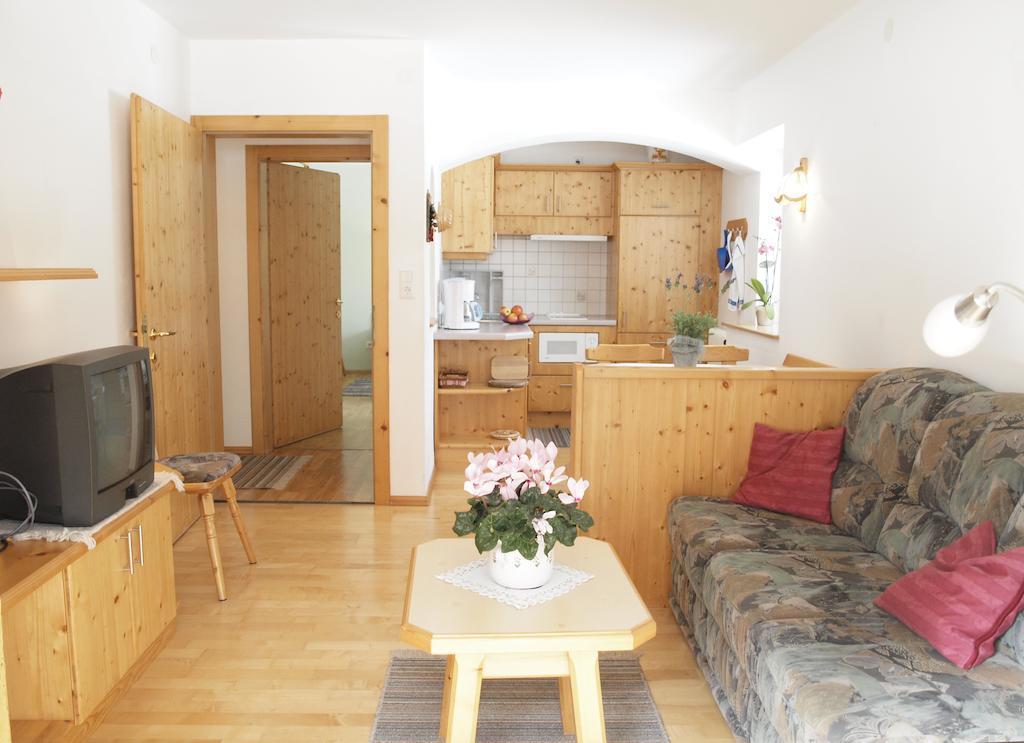 Ferienwohnung Urblhof Leutasch Zimmer foto